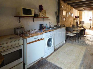 4f812386-9001-f891-915d-9037ae0e63f9