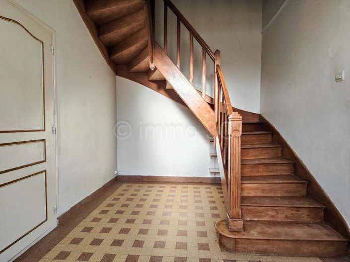 Image No.2-5 Bed House for sale