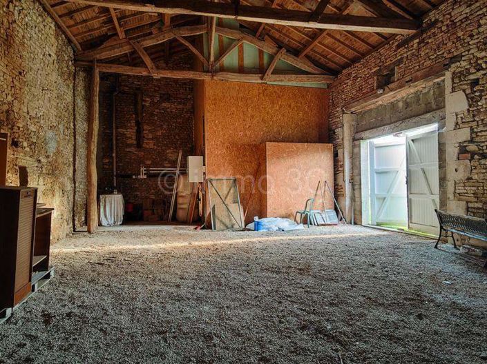 Image No.26-5 Bed House for sale