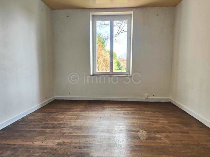 Image No.9-5 Bed House for sale