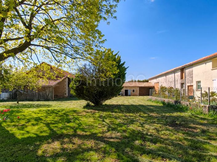 Image No.20-Maison de 4 chambres à vendre à Sauzé-Vaussais