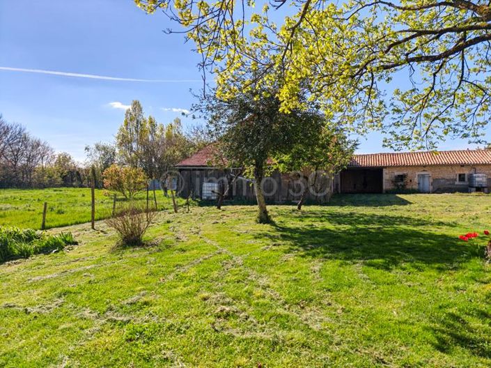 Image No.25-Maison de 4 chambres à vendre à Sauzé-Vaussais