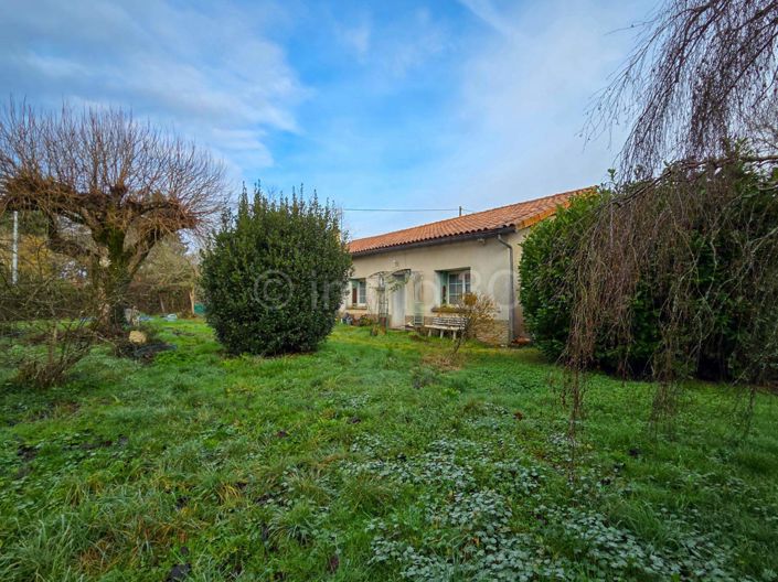 Image No.11-3 Bed House for sale