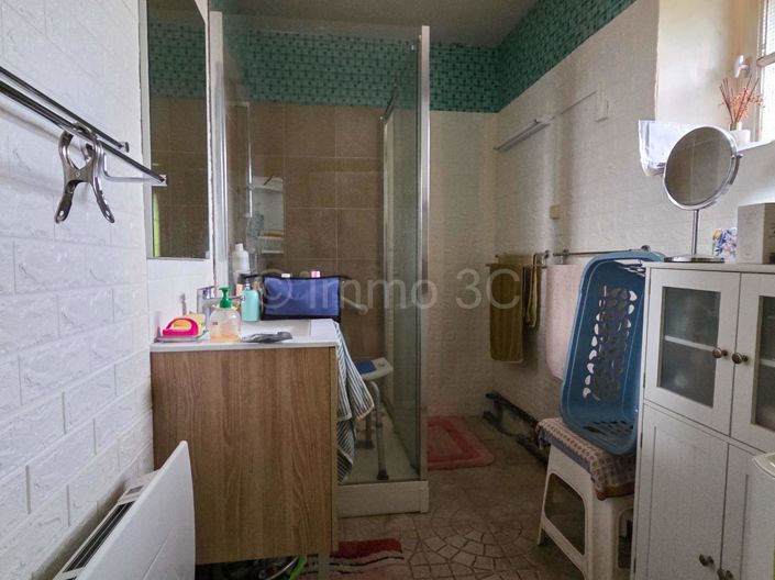 Image No.8-3 Bed House for sale