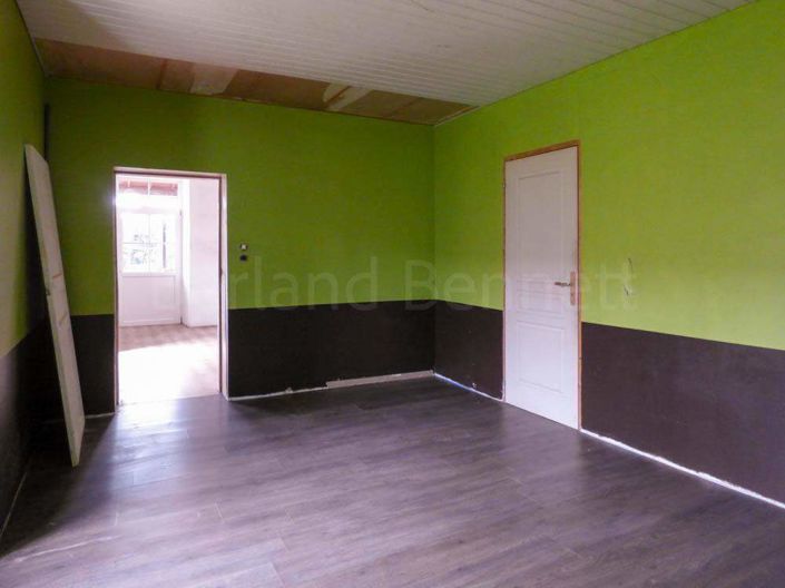 Image No.9-1 Bed House for sale