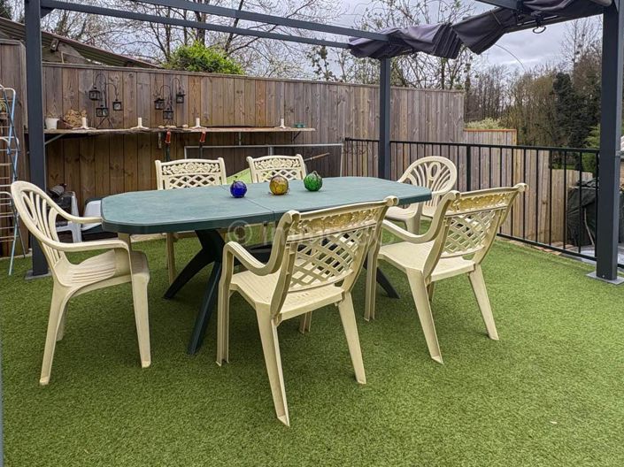 Image No.15-3 Bed House for sale