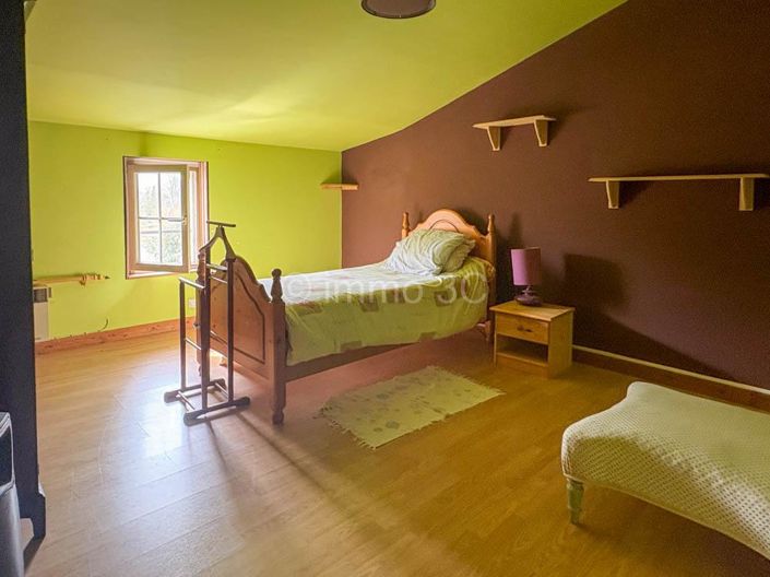 Image No.6-3 Bed House for sale