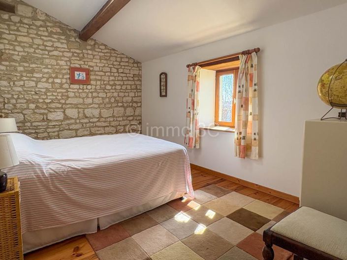 Image No.12-3 Bed House for sale