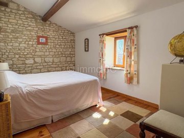 8062632b-77d4-48a5-5f28-262cea9ade27