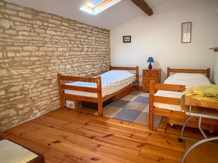 Image No.13-3 Bed House for sale