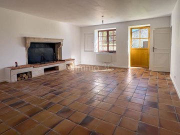 96e82c9b-2fe9-bcf0-9290-40e3061078c2