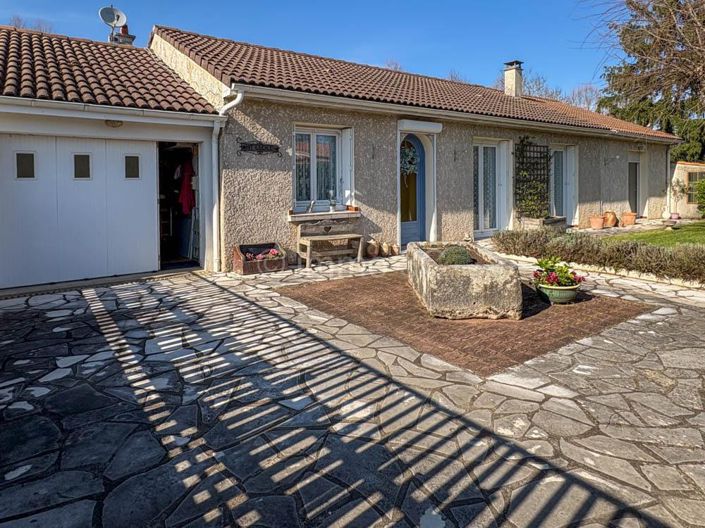 Image No.21-Maison de 3 chambres à vendre à Sauzé-Vaussais