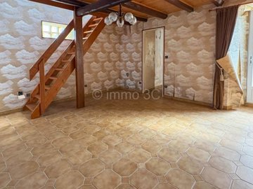 ce2cb07c-930a-9100-d51a-adb284f08c52