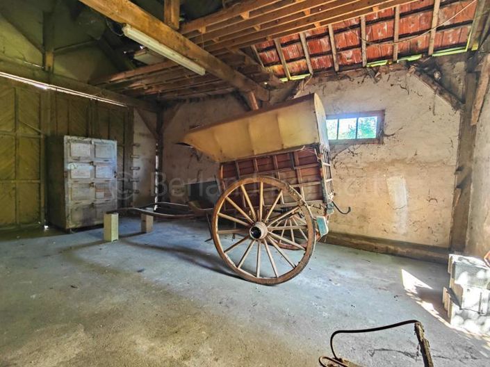 Image No.17-5 Bed House for sale