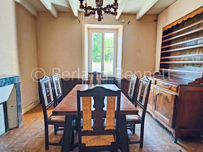 Image No.6-5 Bed House for sale