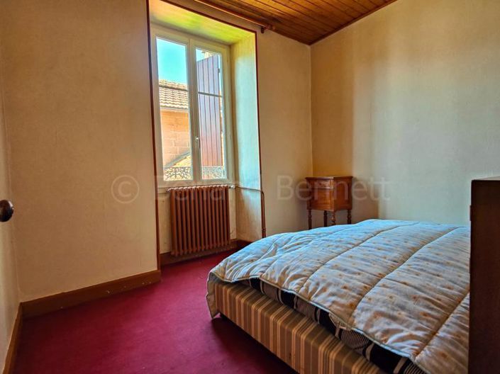 Image No.9-5 Bed House for sale