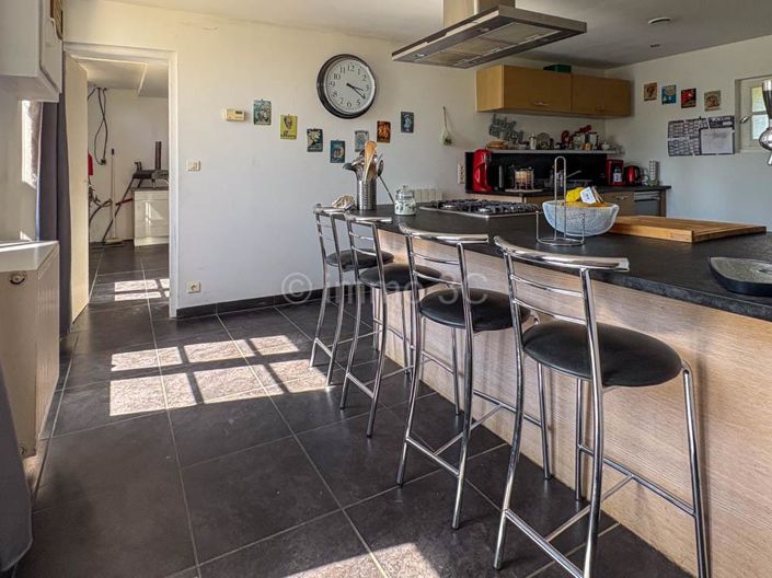 Image No.5-3 Bed House for sale