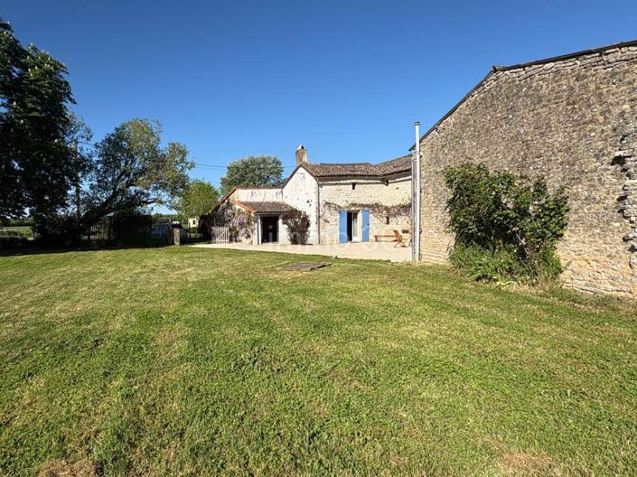 Image No.17-3 Bed House for sale