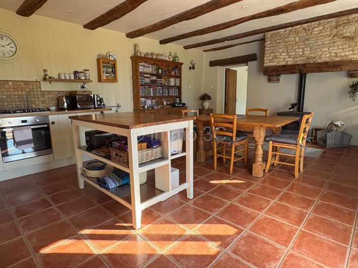 Image No.3-3 Bed House for sale