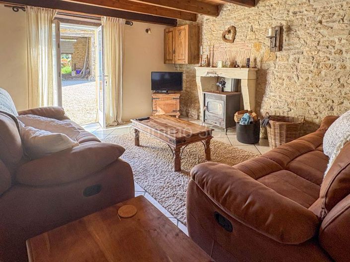 Image No.8-3 Bed House for sale