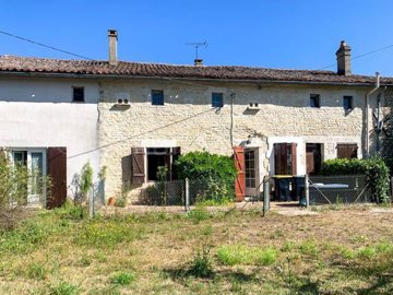 1 - Ruffec, House