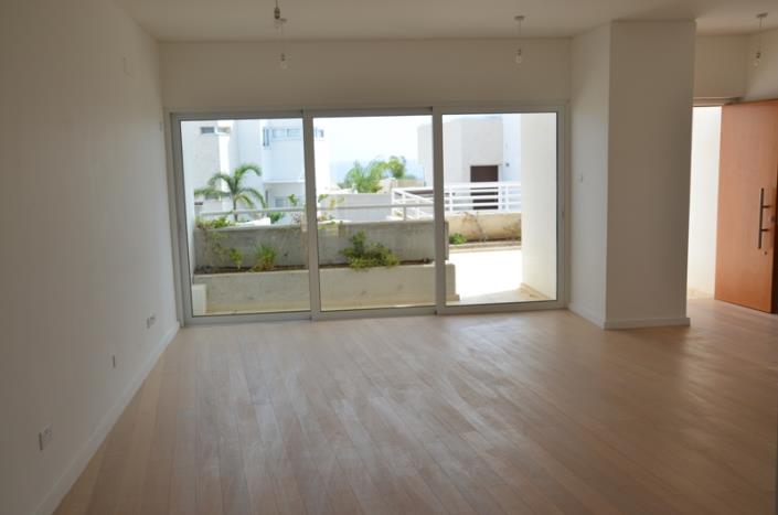 Image No.18-3 Bed Villa for sale