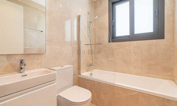 Image No.8-3 Bed Villa / Detached for sale