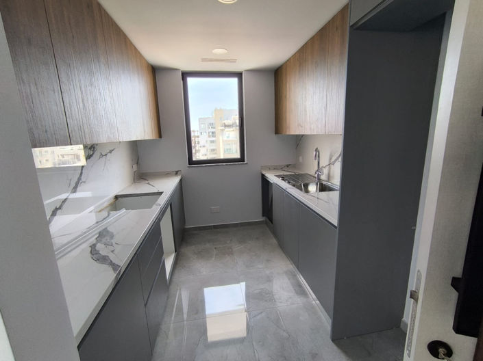Image No.1-3 Bed Apartment for sale