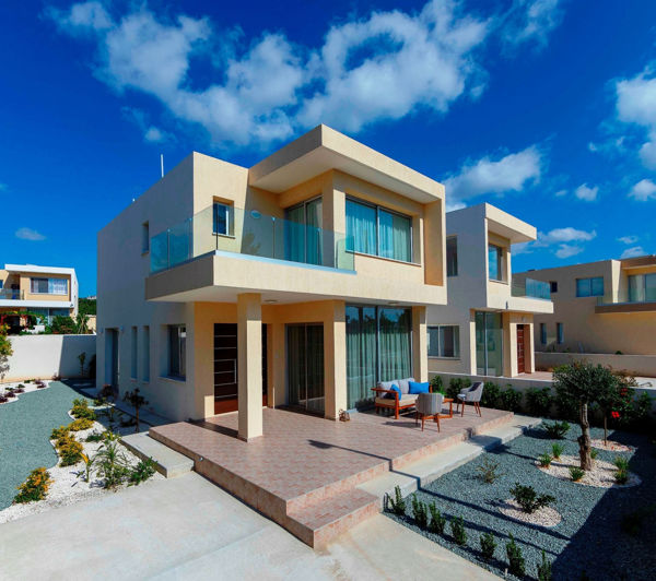 Image No.1-3 Bed House for sale