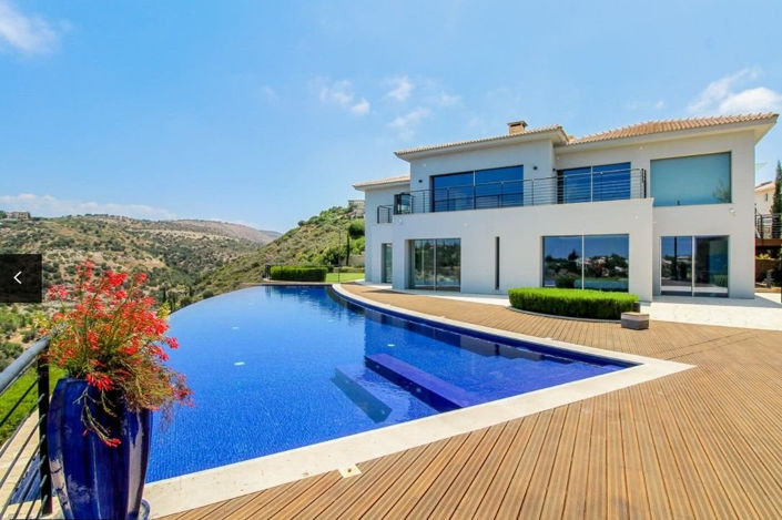 Image No.1-4 Bed House for sale