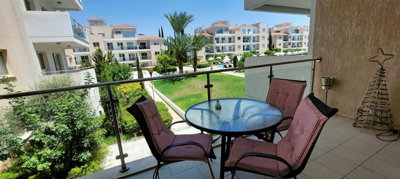 1 - Universal, Apartment