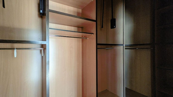 Image No.14-3 Bed House for sale