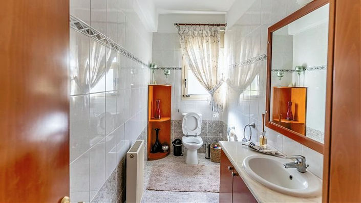 Image No.16-Maison de 5 chambres à vendre à Germasogeia