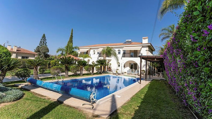 Image No.2-Maison de 5 chambres à vendre à Germasogeia