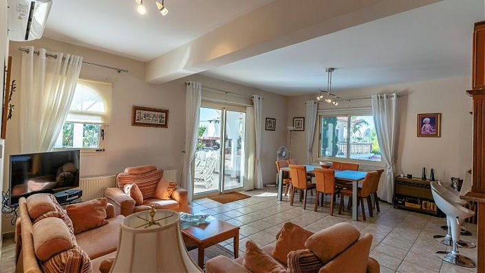 Image No.7-Maison de 5 chambres à vendre à Germasogeia