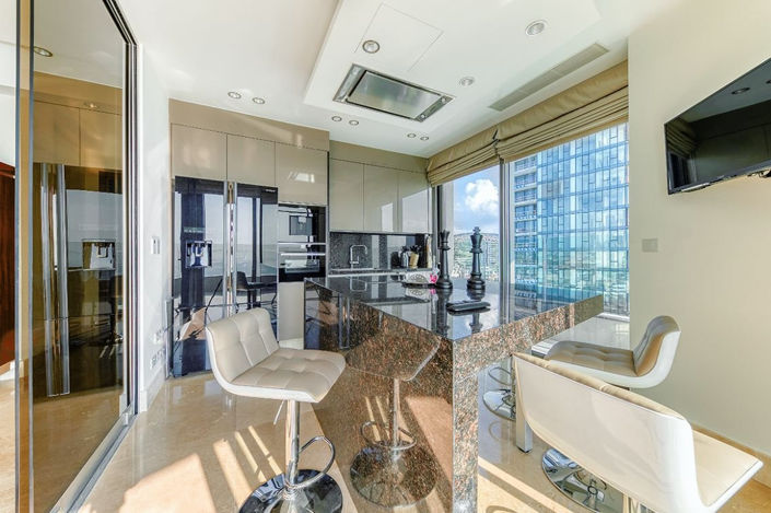 Image No.18-3 Bed Apartment for sale