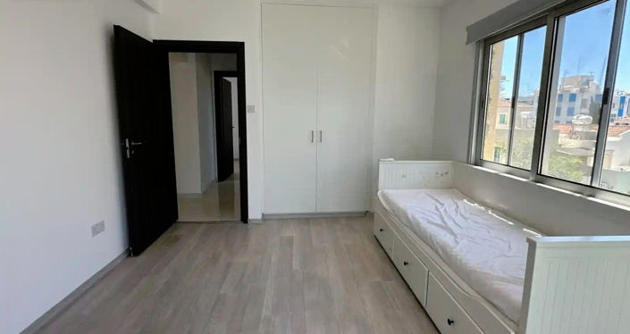 Image No.9-2 Bed Apartment for sale