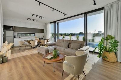 84414a99-de13-40c7-a504-5a7a8533c359