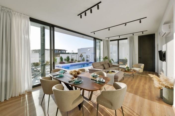 Image No.16-3 Bed House for sale