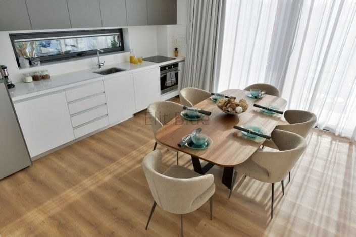 Image No.19-3 Bed House for sale