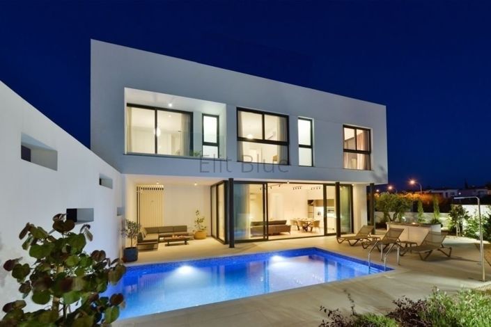 Image No.2-3 Bed House for sale