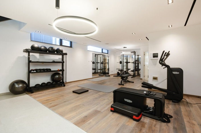 Image No.21-4 Bed House for sale