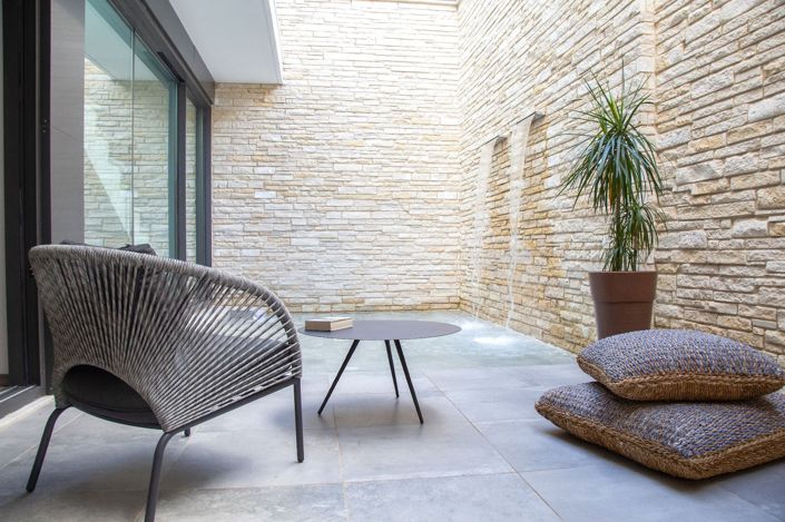 Image No.15-4 Bed House for sale