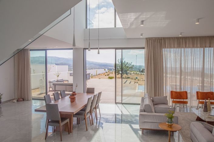 Image No.16-4 Bed House for sale