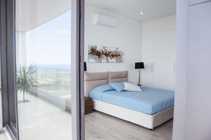 Image No.21-4 Bed House for sale