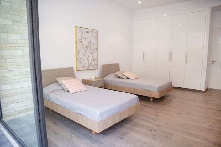 Image No.22-4 Bed House for sale