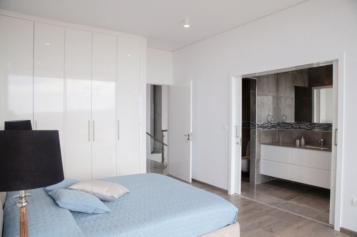 Image No.26-4 Bed House for sale