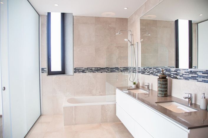 Image No.30-4 Bed House for sale