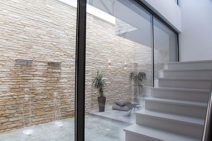 Image No.7-4 Bed House for sale