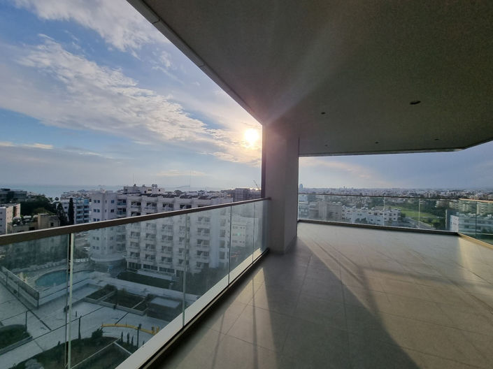 Image No.1-3 Bed Apartment for sale